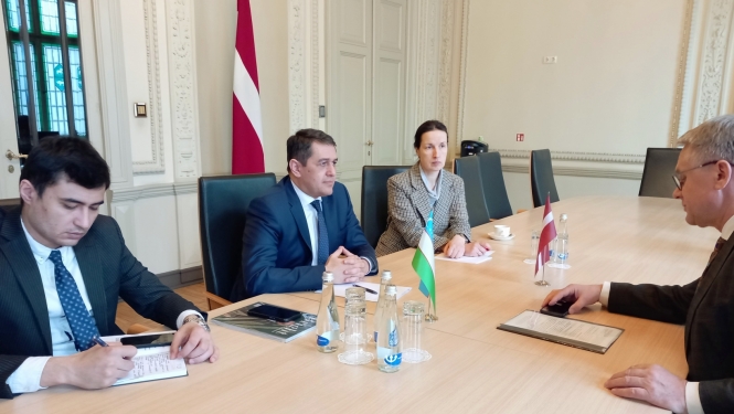 Tikšanās ar Uzbekistānas vēstnieku Latvijā V.E. Kadambaju Sultanovu