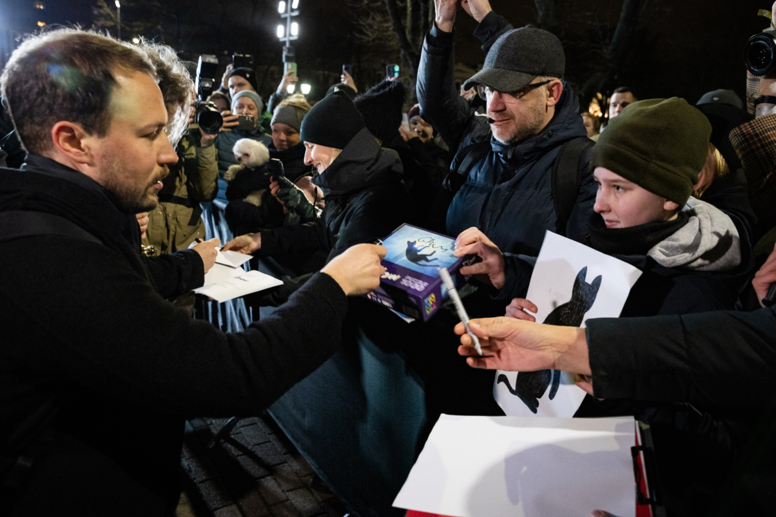 Filmas "Straume" komandas svinīgā sagaidīšana un sveikšana pie Brīvības pieminekļa