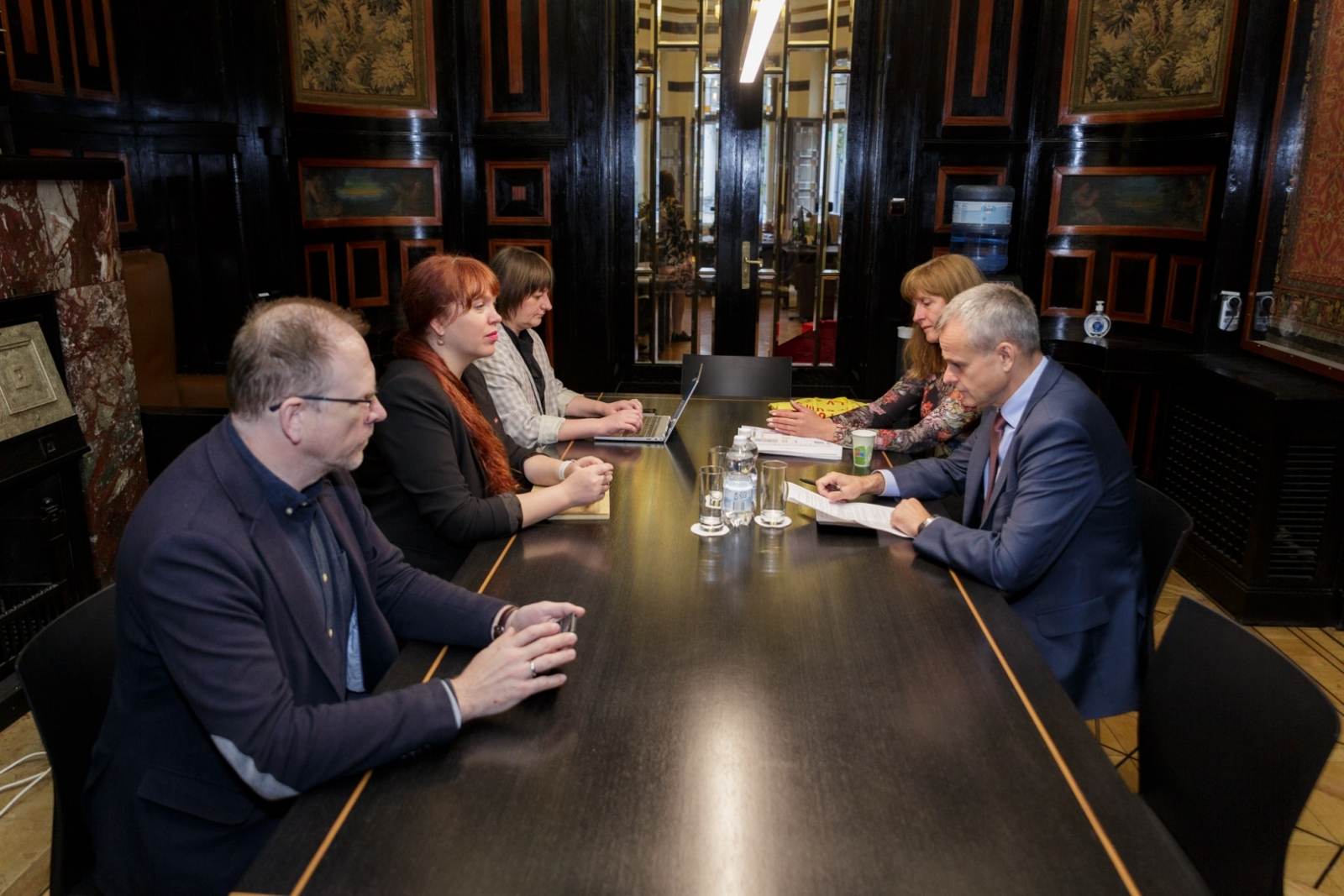 Kultūras ministre Agnese Logina tiekas ar Latvijas pārstāvjiem UNESCO un OECD