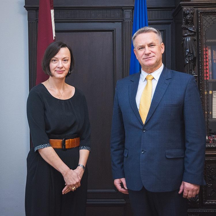 Tikšanās ar Čehijas vēstnieci Janu Hinkovu
