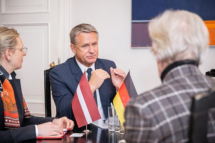 Tikšanās ar Vācijas Federatīvās Republikas vēstnieku Nikolaju fon Šepfu (Nikolai von Schoepff)