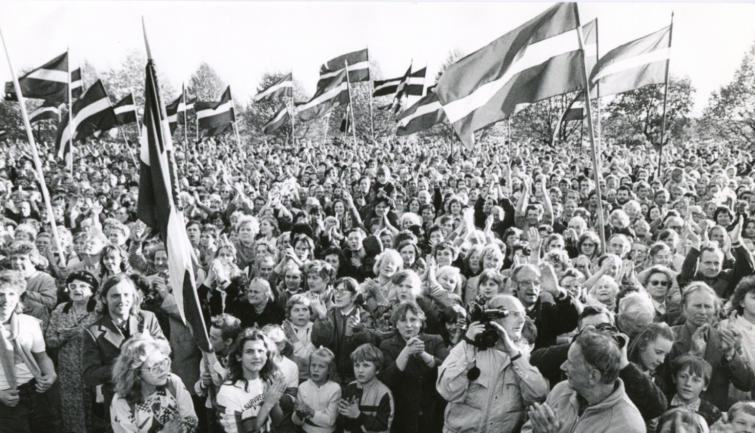 1990. gada 4. maijs. Rīga. Andas Krauzes foto.