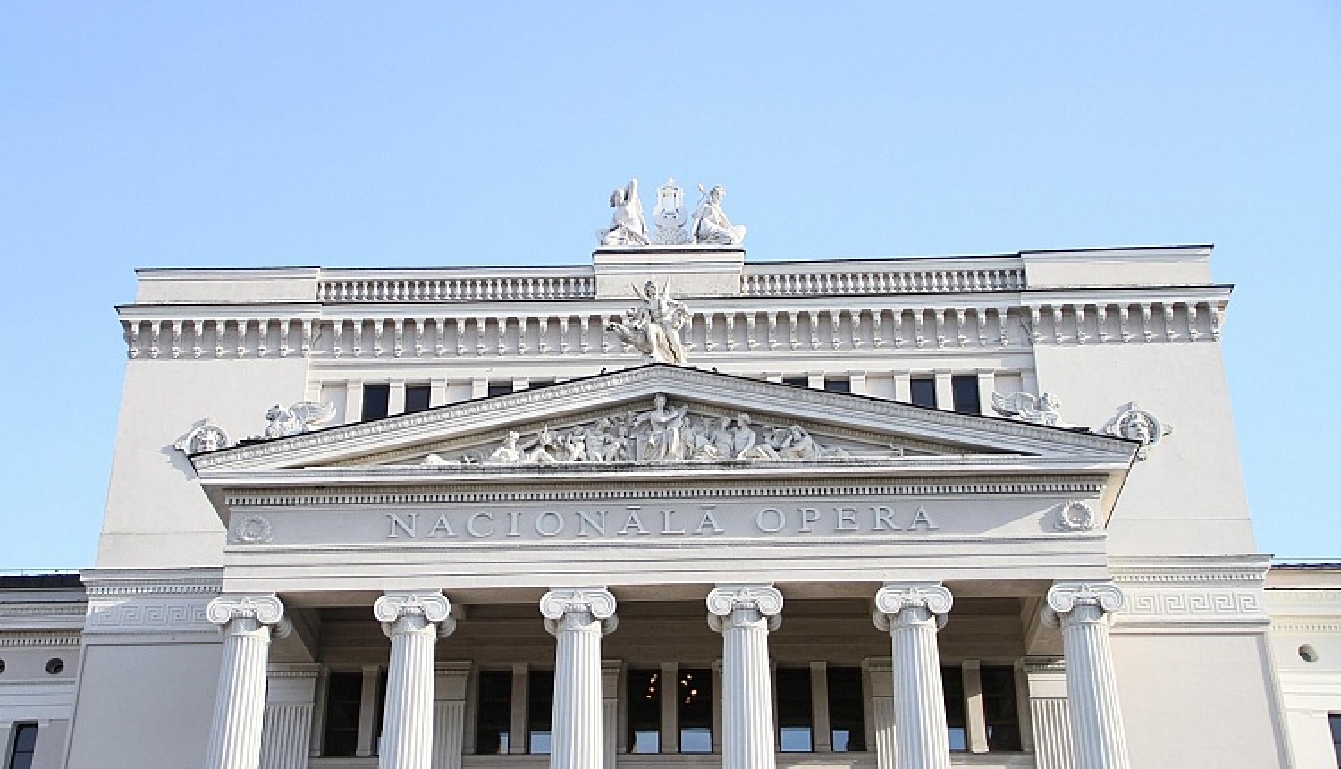Latvijas Nacionālās operas un baleta ēka nodota Kultūras ministrijas pārziņā