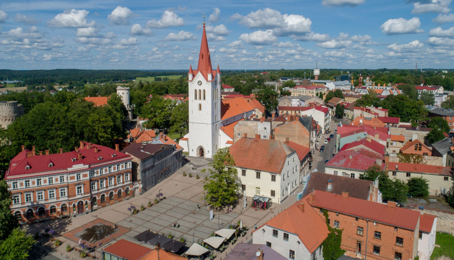 Cēsis no putna lidojuma