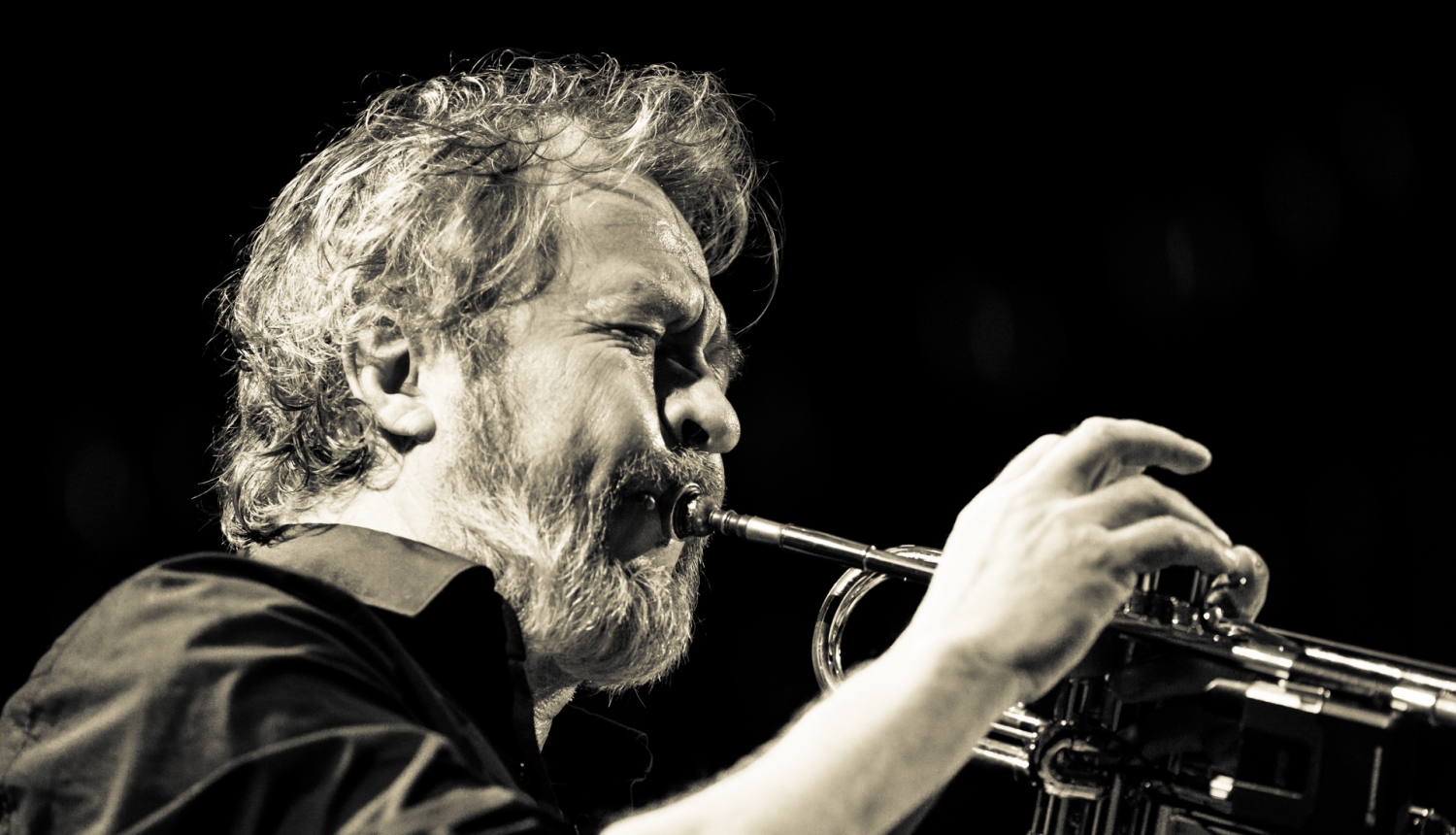 Norvēģu trompetists Nils Peters Molvērs (Nils Petter Molvær).